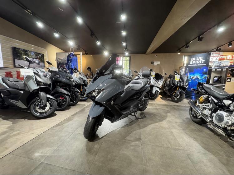 YAMAHA XP T-MAX 560 TECH MAX