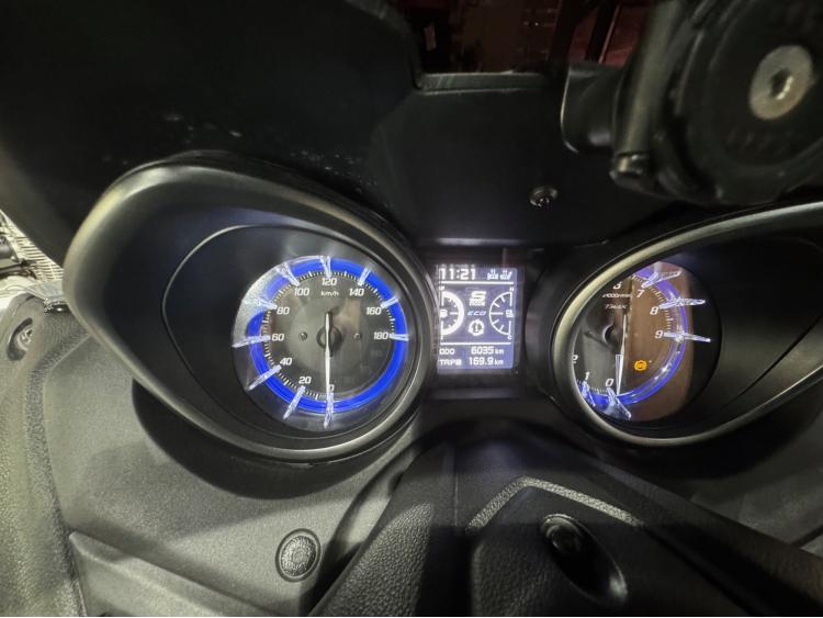 YAMAHA XP T-MAX 560 TECH MAX