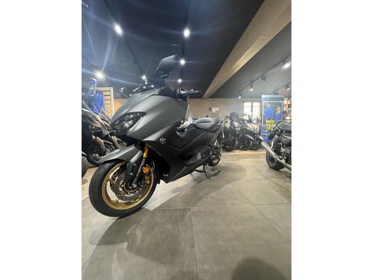 YAMAHA XP T-MAX 560 TECH MAX KAMO