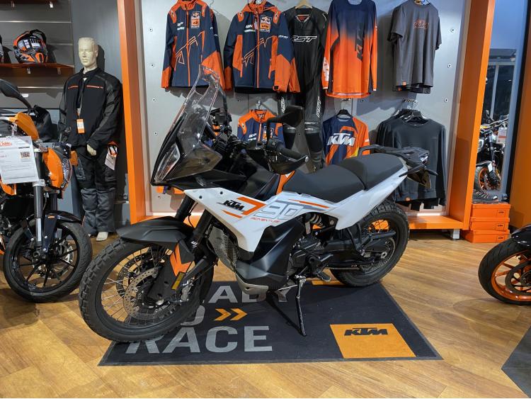 KTM 790 ADVENTURE