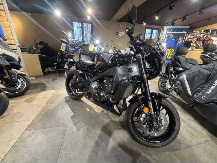 YAMAHA XSR 900