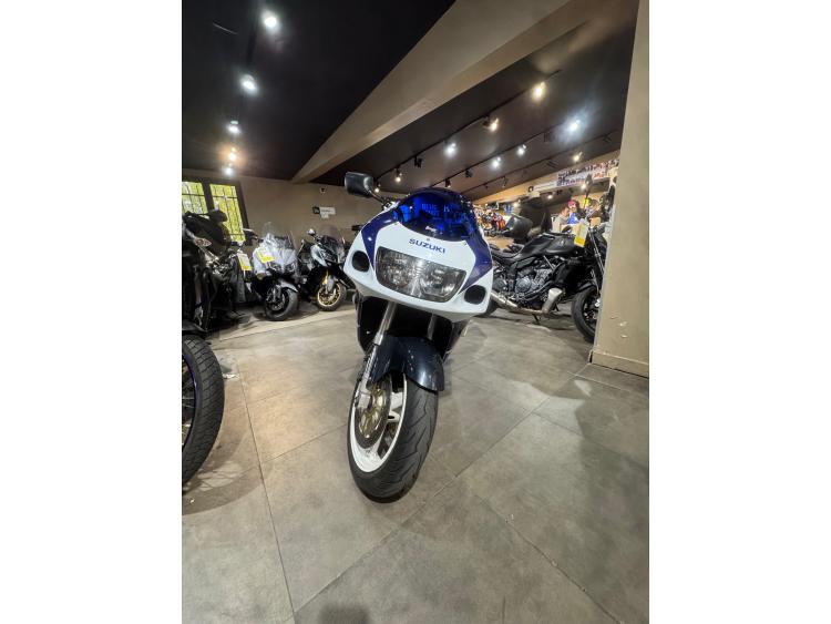 SUZUKI GSX-R 750 SRAD