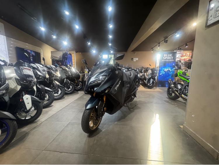YAMAHA XP T-MAX 560 TECH MAX KAMO
