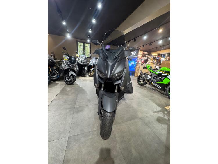 YAMAHA X-MAX 125
