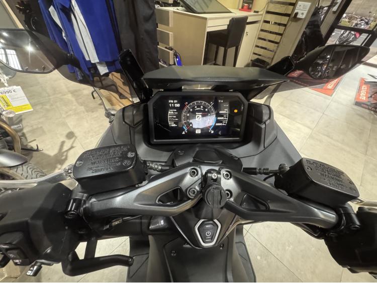 YAMAHA XP T-MAX 560 TECH MAX