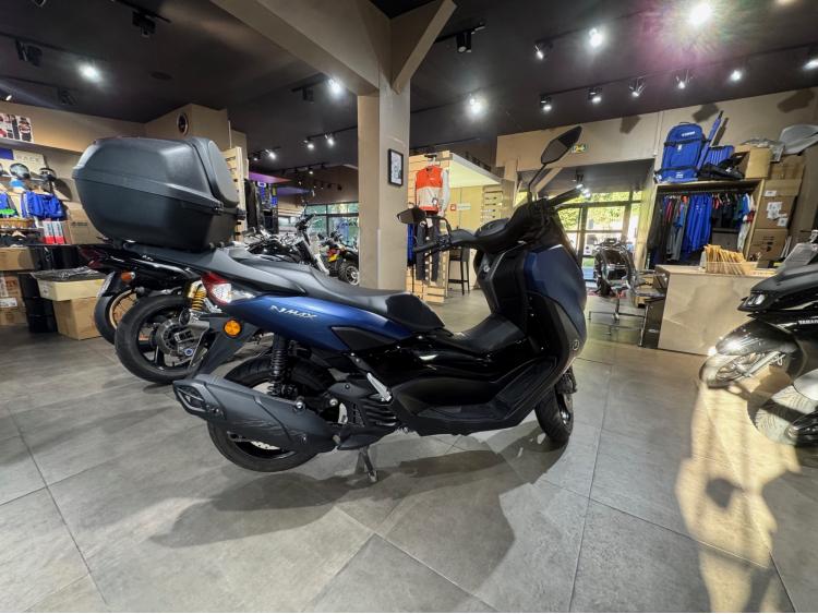 YAMAHA NMAX 125
